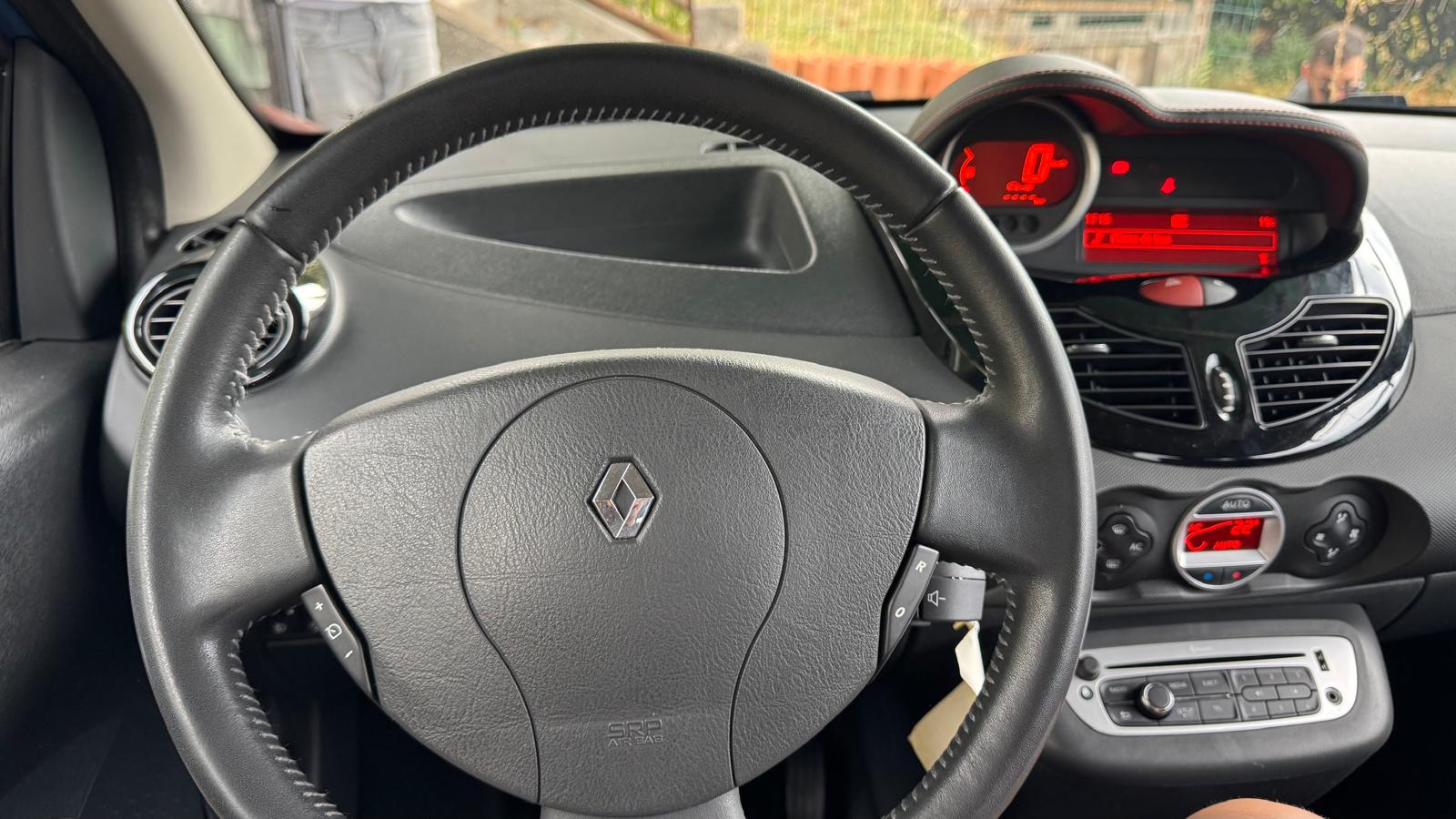 
								Renault Twingo 1.2 – 2013 full									