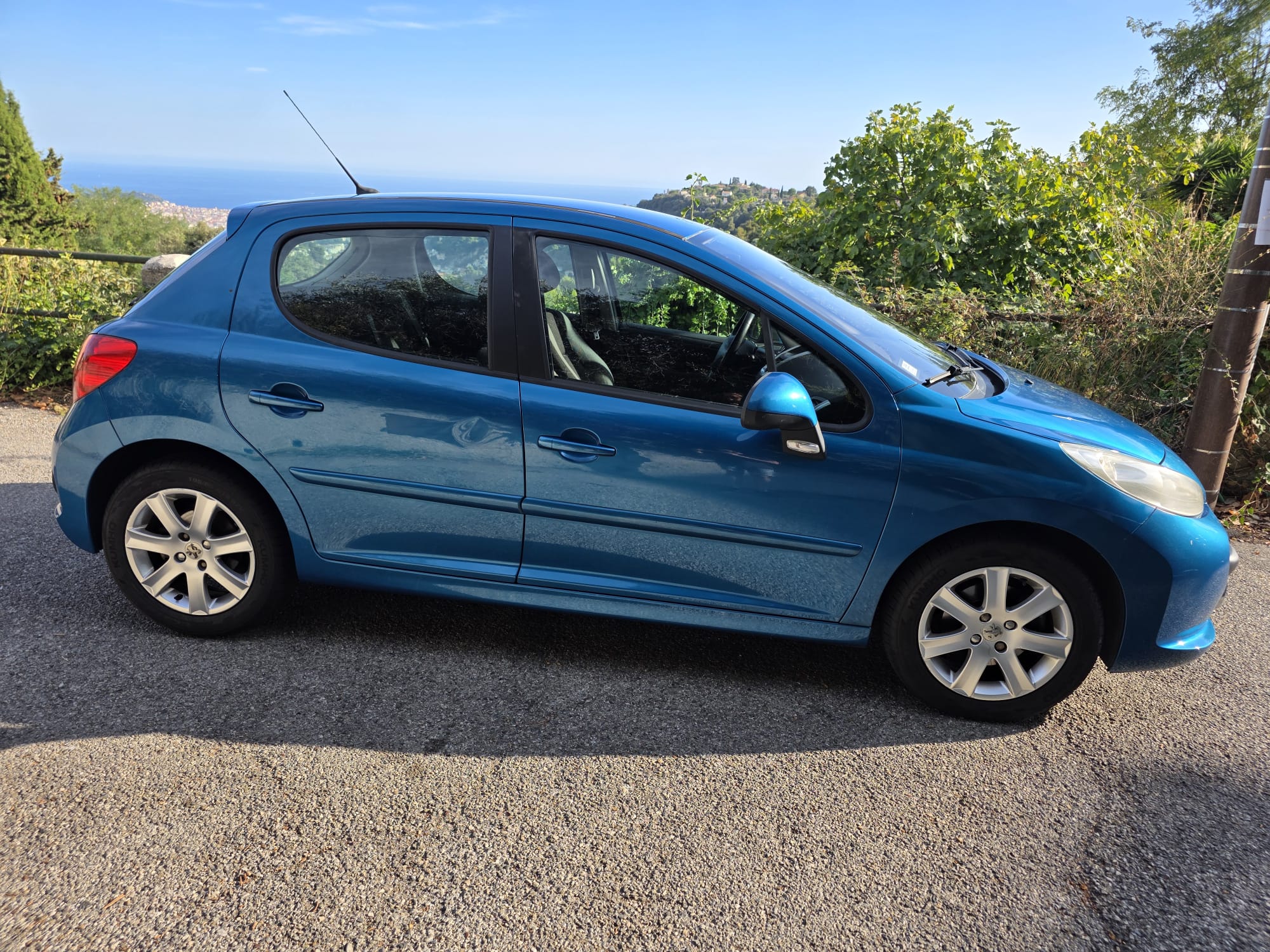 
								Peugeot 207 1.6 – 2007 full									