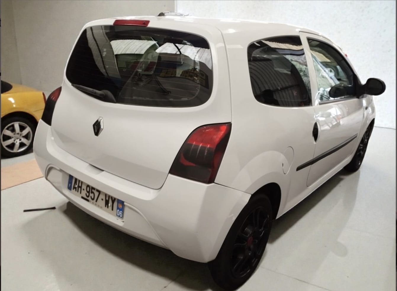 
								Renault Twingo II Expression full									